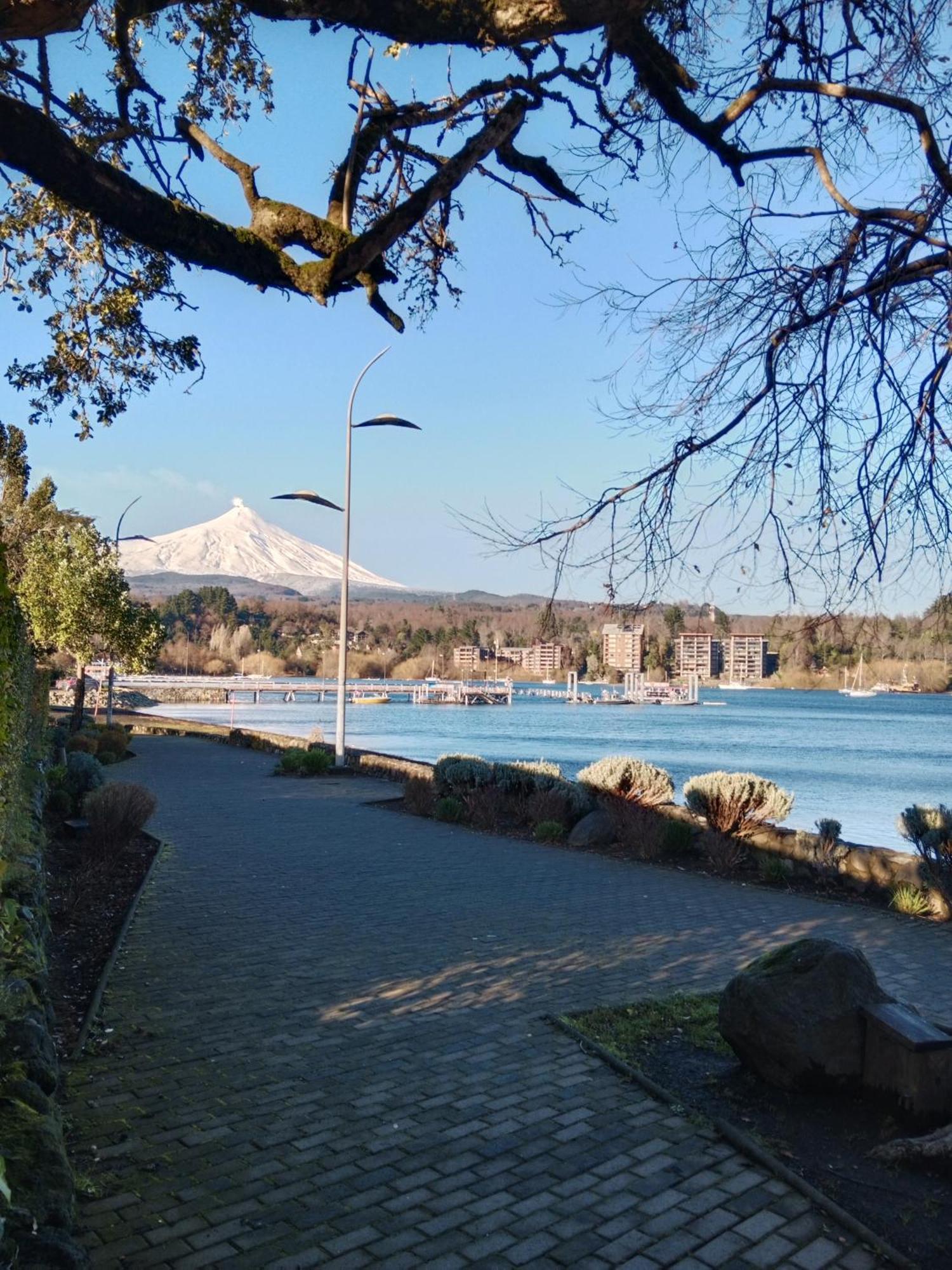 Hotel Gudenschwager Pucon Exterior photo